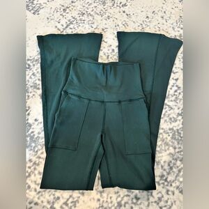 Offline by Aerie Women's Ribbed Green High-Waisted Leggings